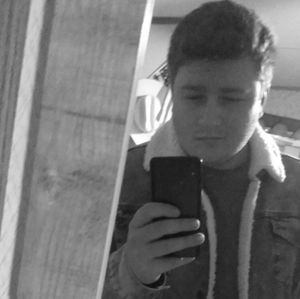 Meet your Posher, Devin